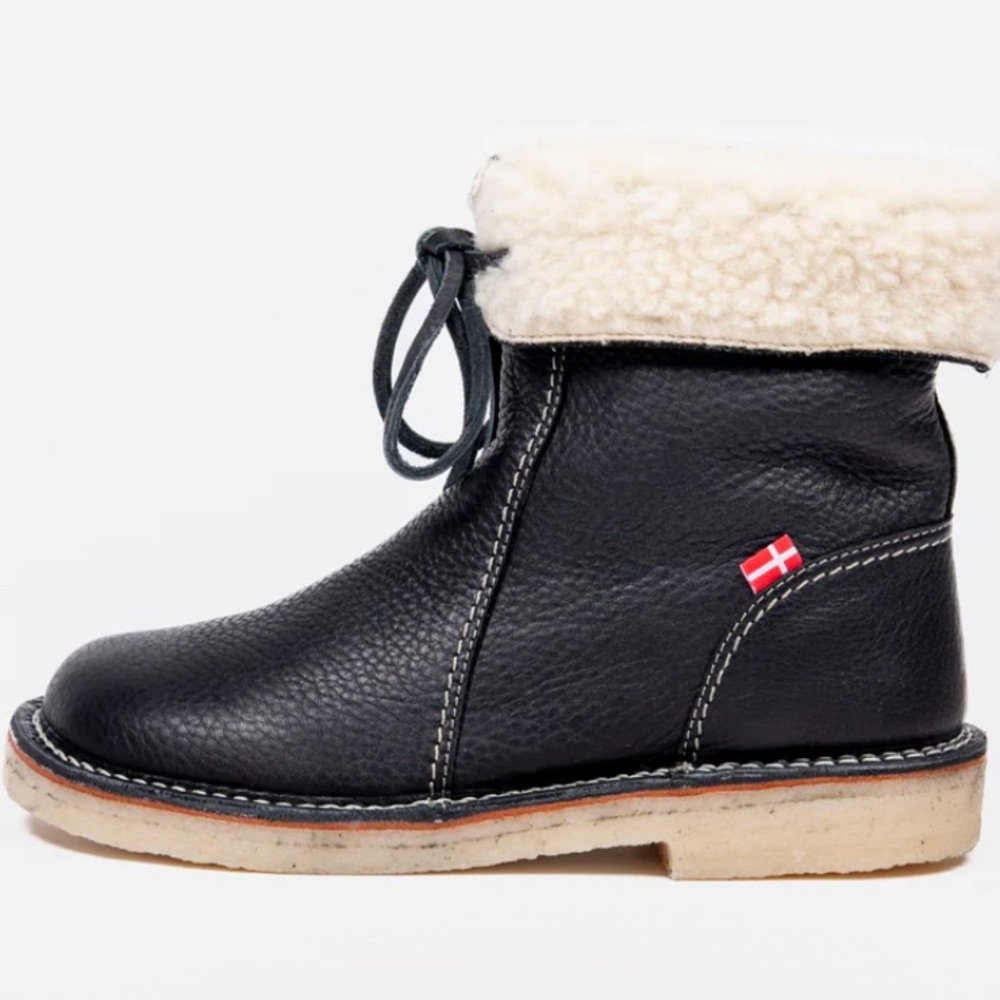 Duckfeet Super Soft Leather Boots Sherpa Lining Sz 40